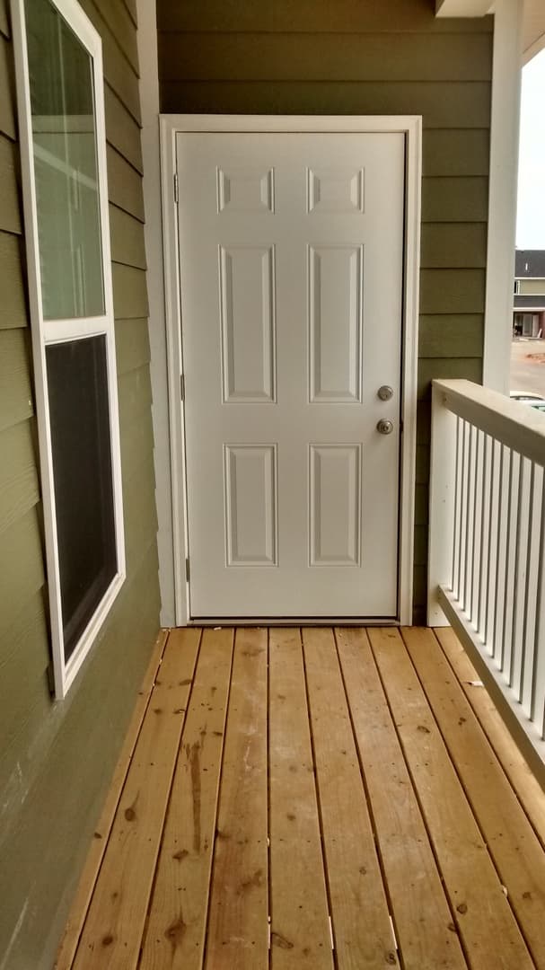 Bowling Green Apartment: 655 Declaration Way
