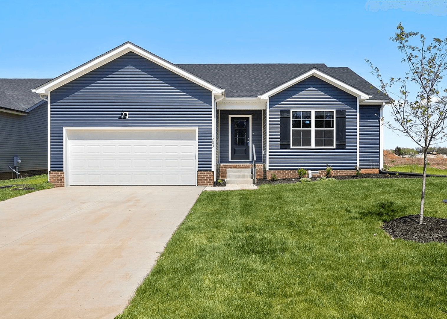 Bowling Green House: 1203 Melody Avenue