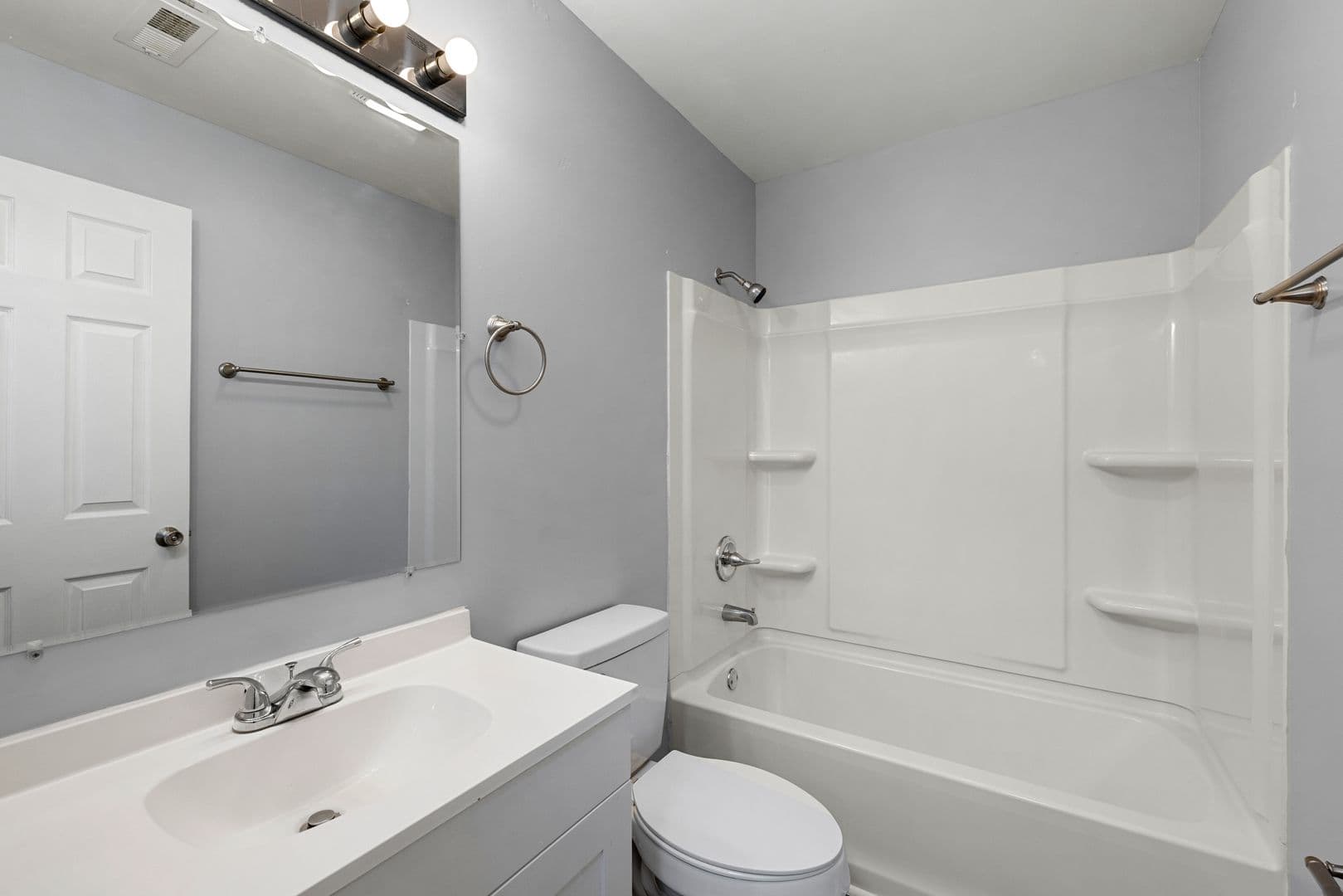 Owensboro Apartment: 630 Chuck Gray Ct