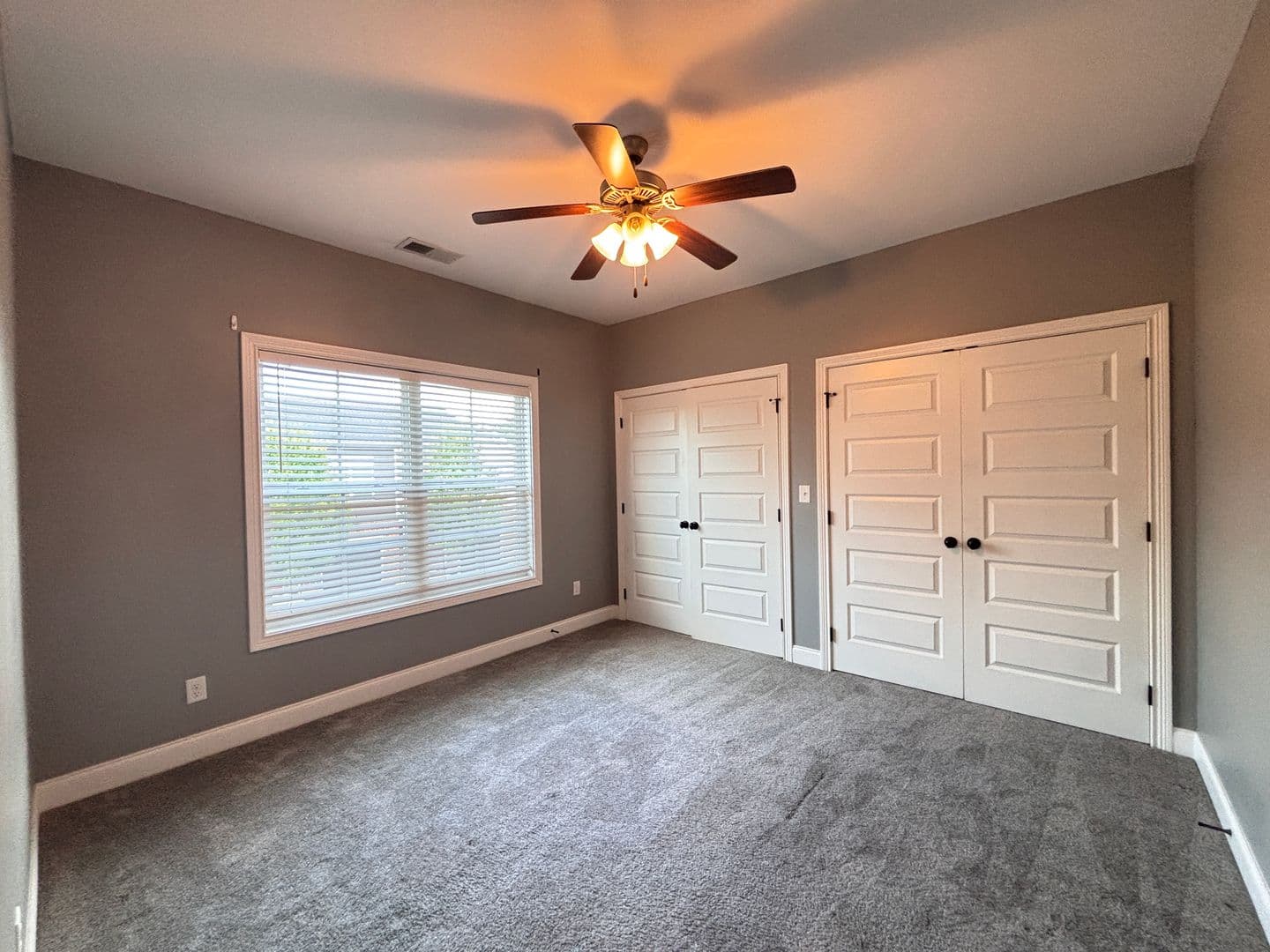 Bowling Green Apartment: 864 Fairview Avenue
