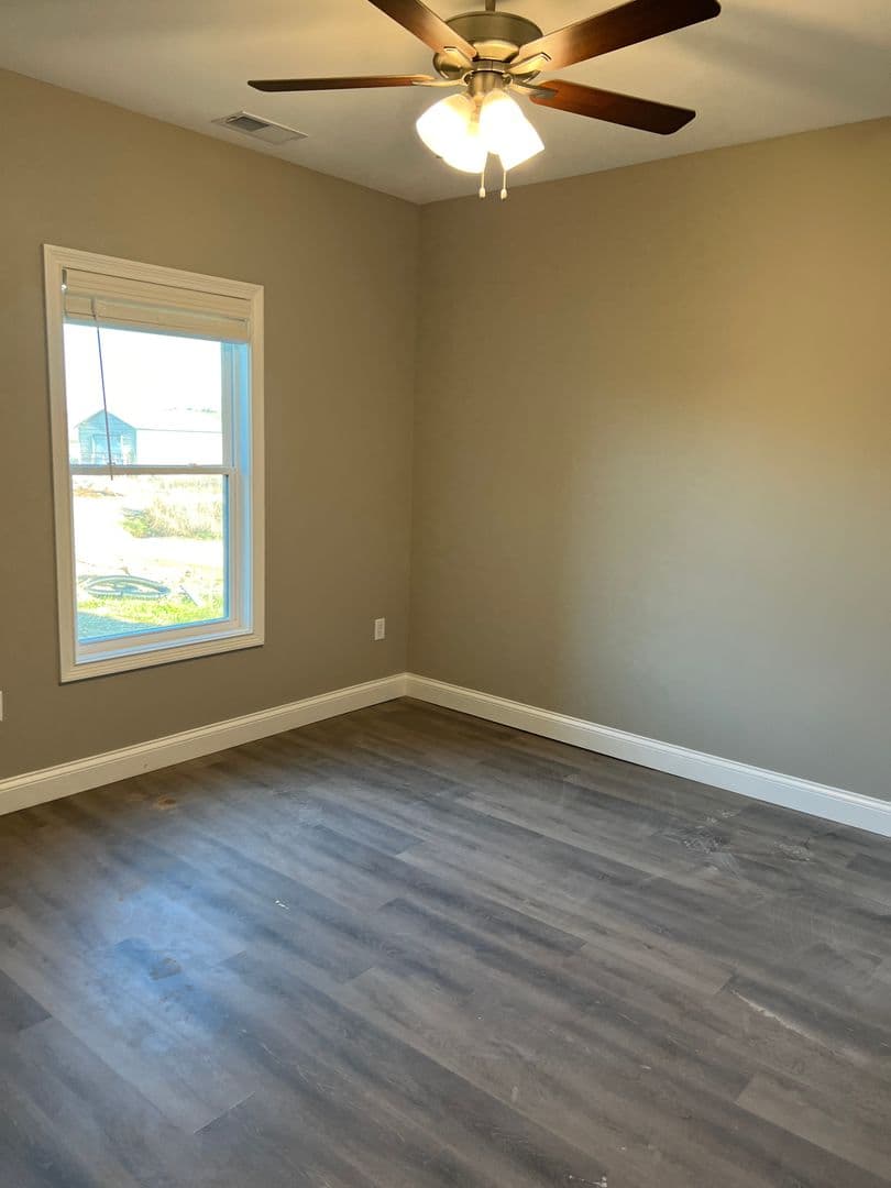 Bowling Green Apartment: 171 Hunt Village Lane