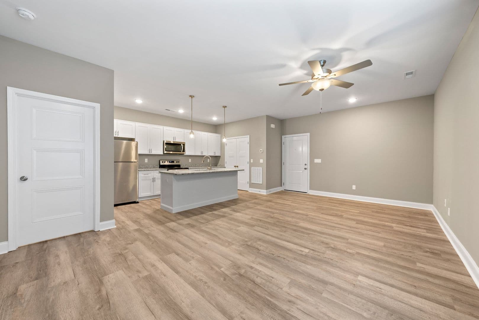 Bowling Green Apartment: 511 Traditions Boulevard