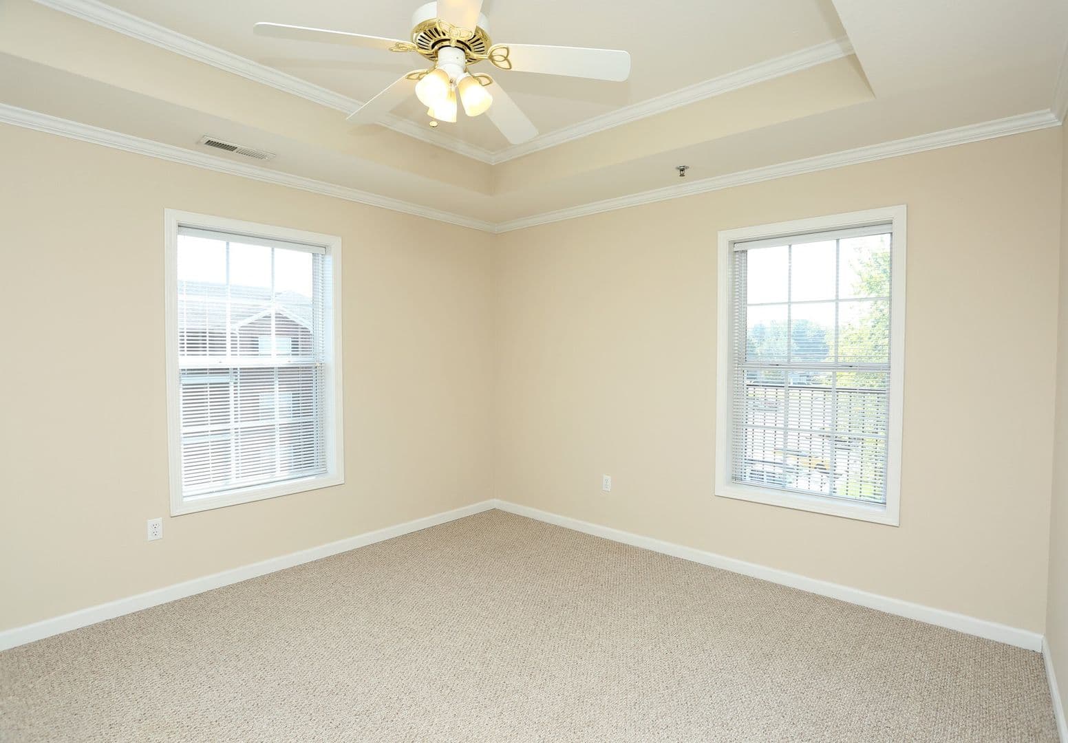 Bowling Green Apartment: 2463 Ken Bale Boulevard