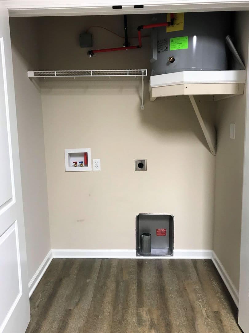 Bowling Green Apartment: 2730 Industrial Drive