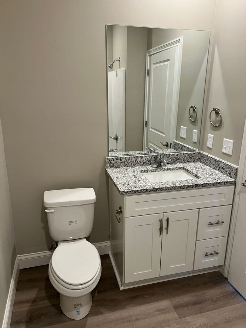 Bowling Green Apartment: 171 Hunt Village Lane