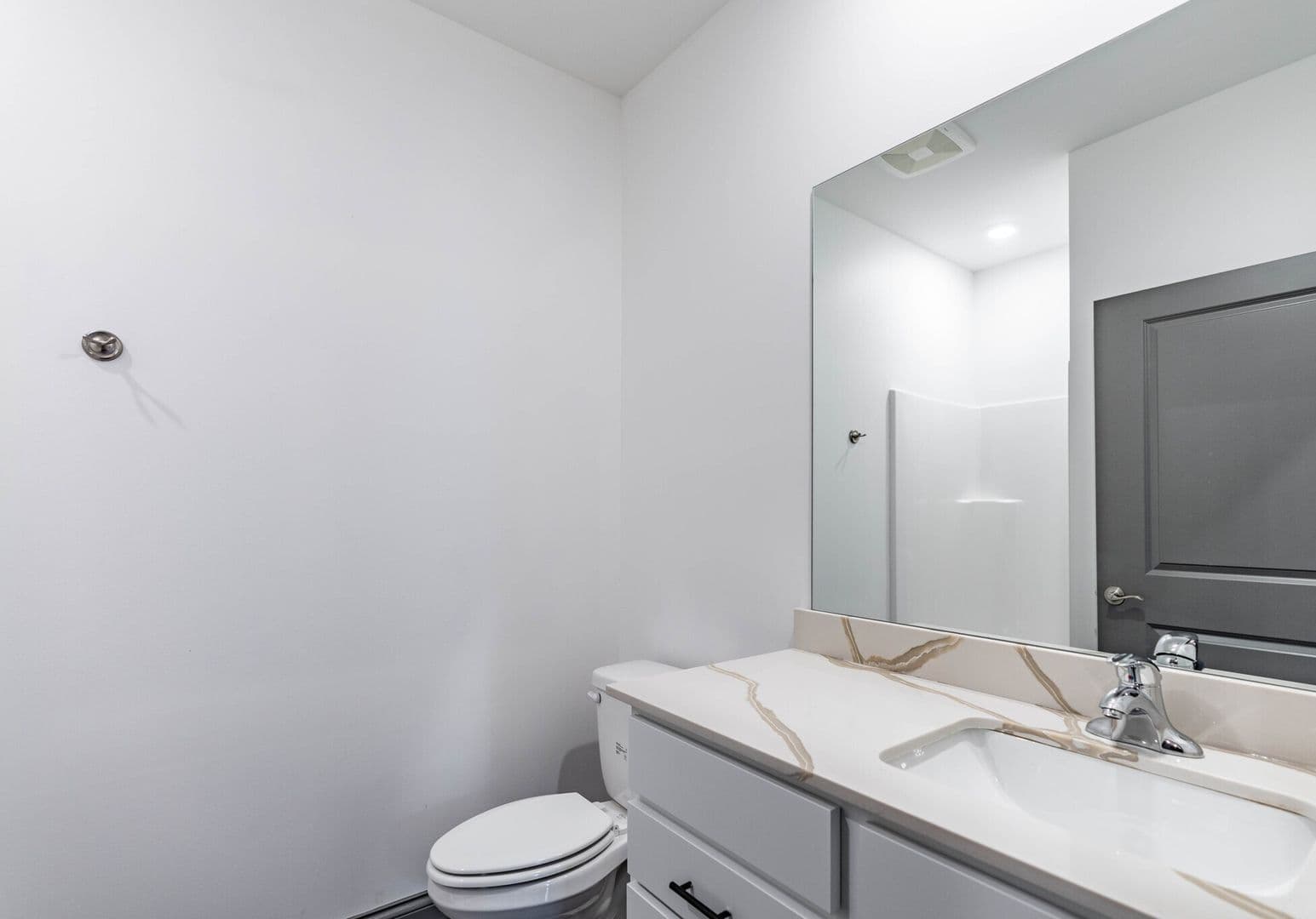 Bowling Green Apartment: 268 Cherry Farms Lane