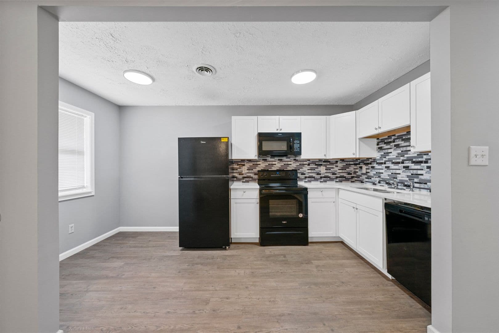 Owensboro Apartment: 630 Chuck Gray Ct