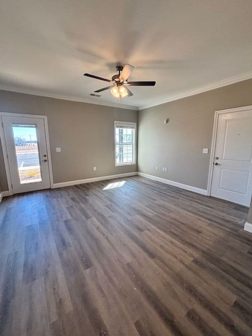 Bowling Green Apartment: 5330 Bakers Spring Street
