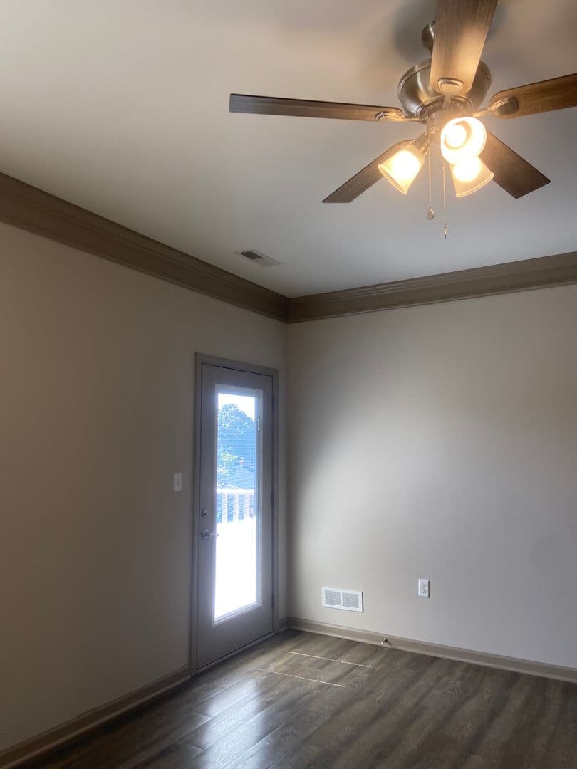 Bowling Green Apartment: 1607 & 1720 US 31W Bypass