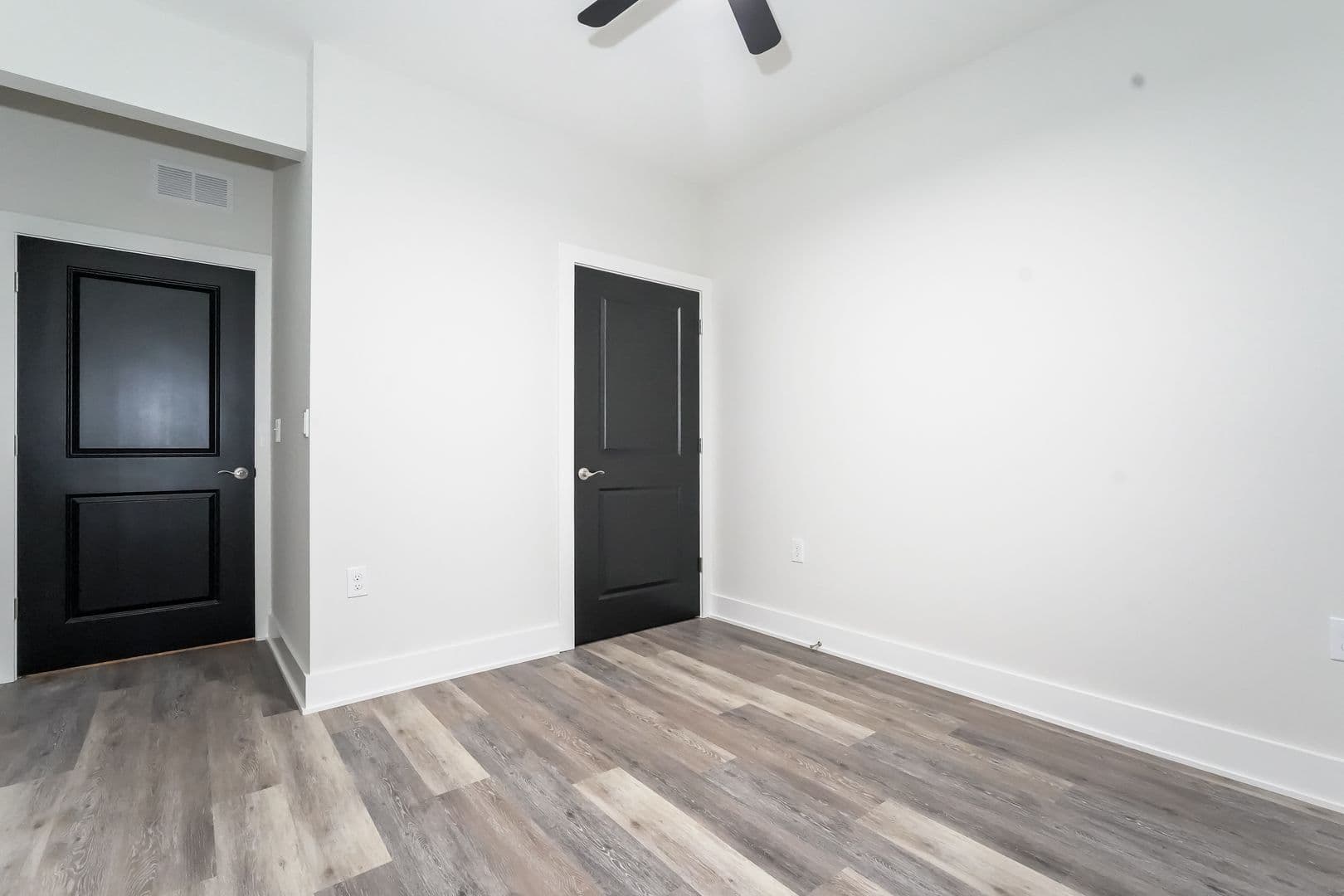 Franklin Apartment: 801 Blackjack Road