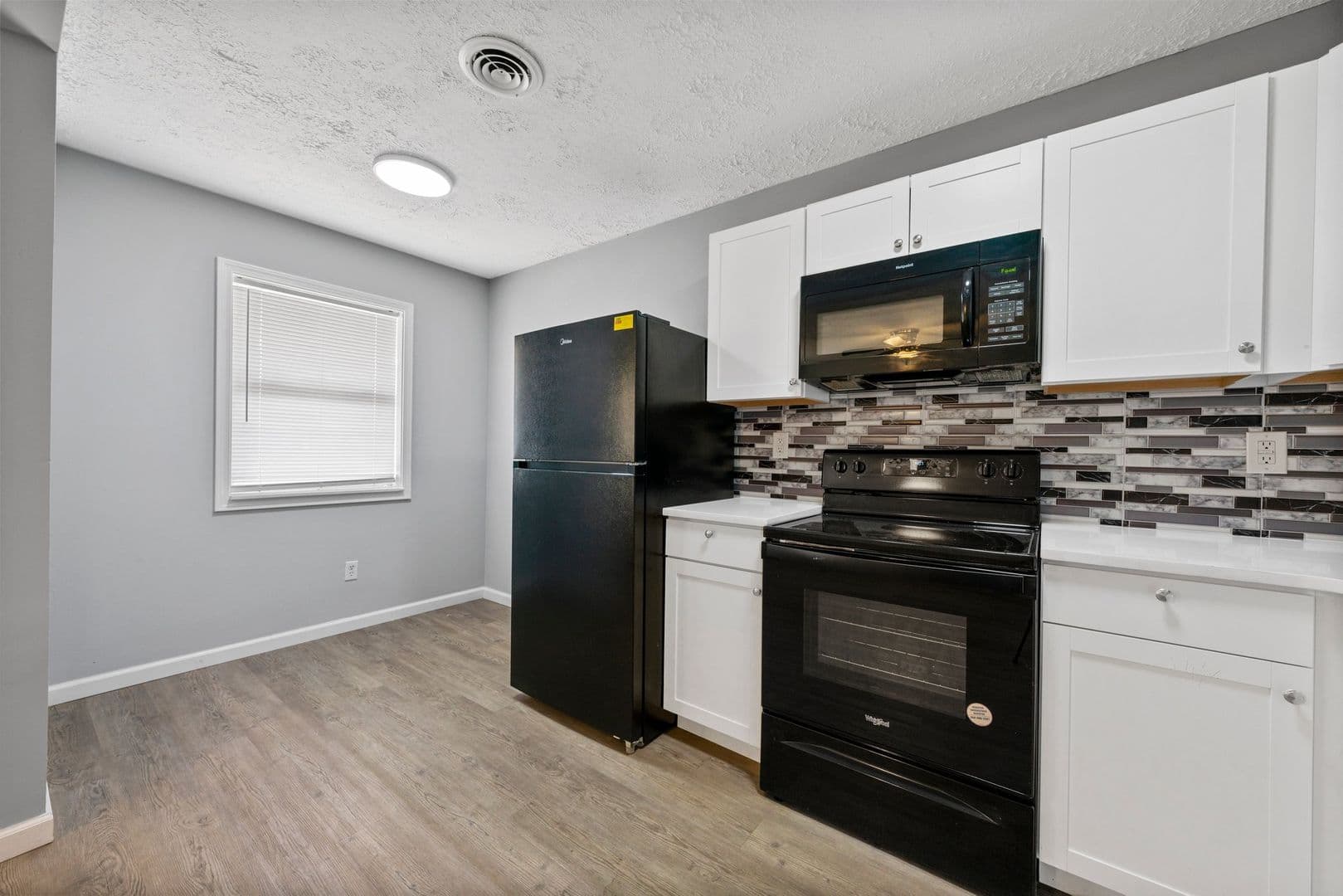 Owensboro Apartment: 630 Chuck Gray Ct