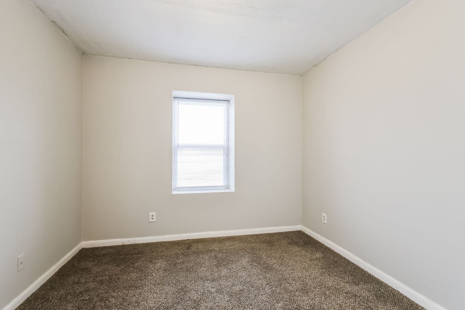 Glasgow Apartment: 200 Shalimar Drive