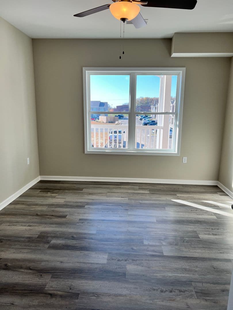Portland Apartment: 1077 Gateview Drive