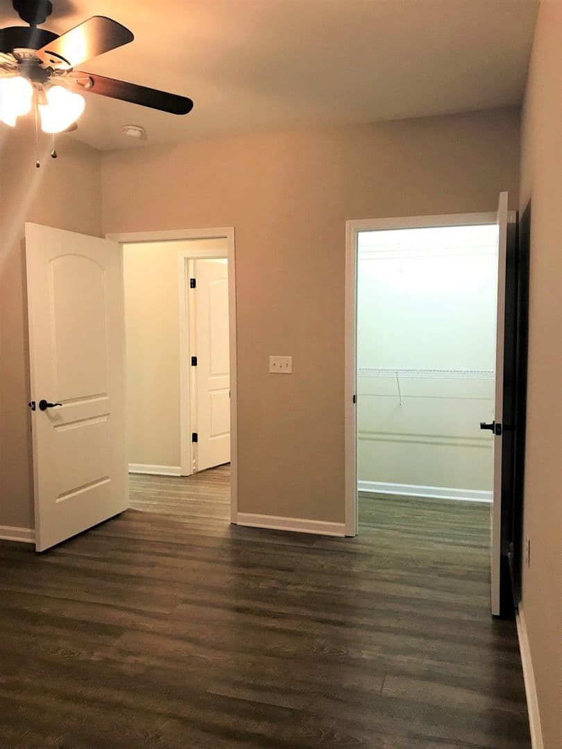 Bowling Green Apartment: 2730 Industrial Drive