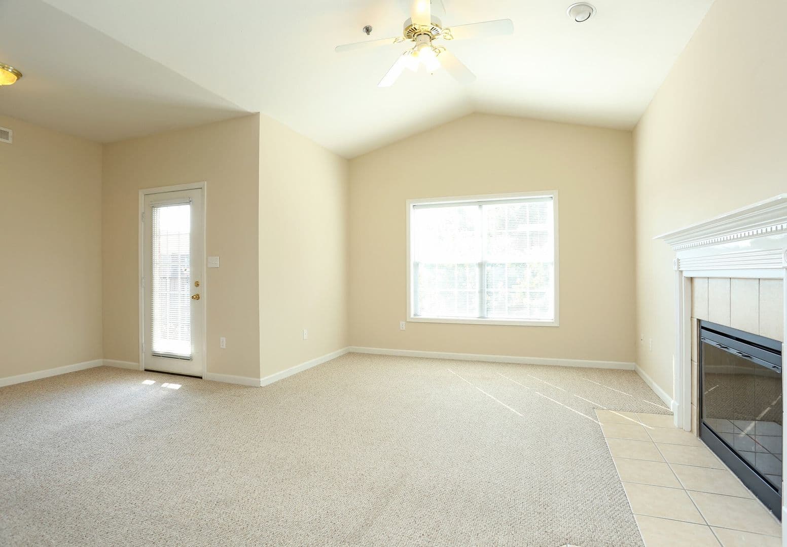 Bowling Green Apartment: 2463 Ken Bale Boulevard