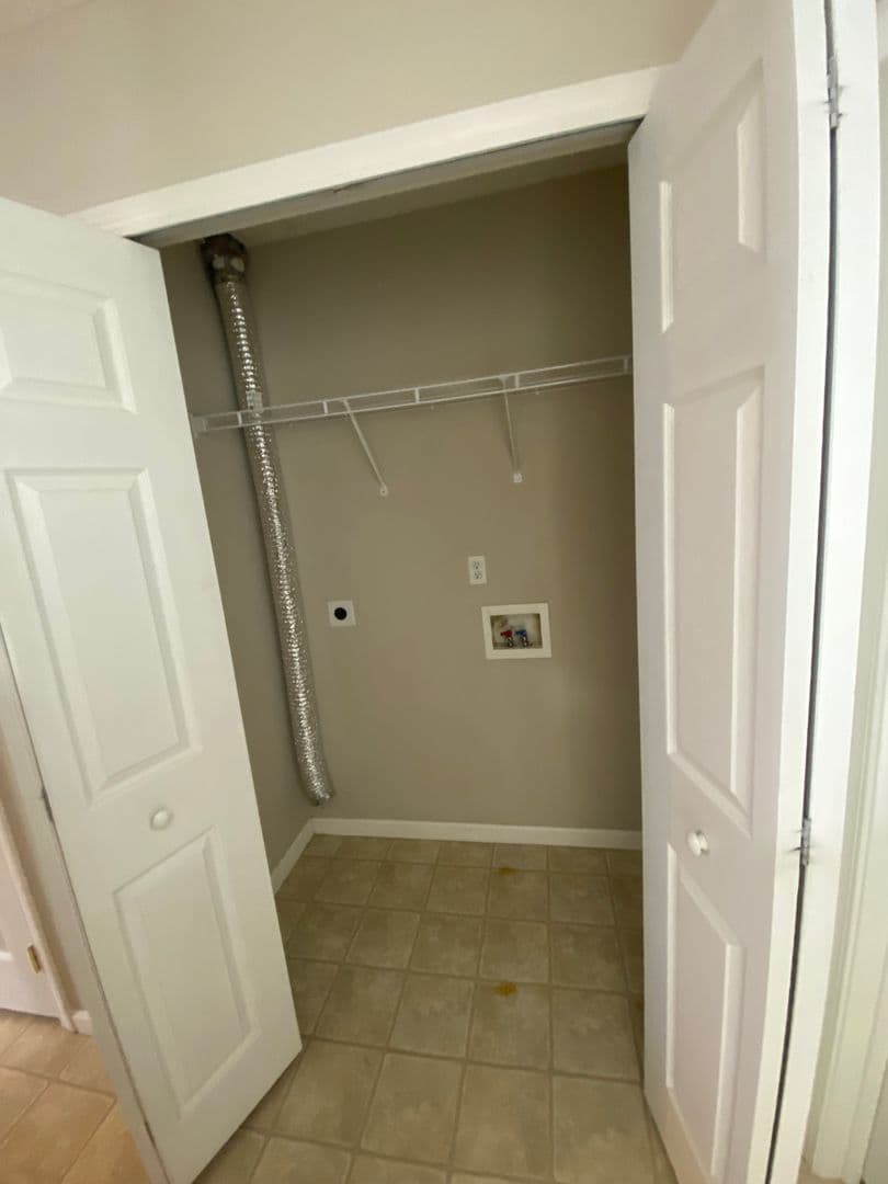 Elizabethtown Apartment: 134 Raleigh Drive