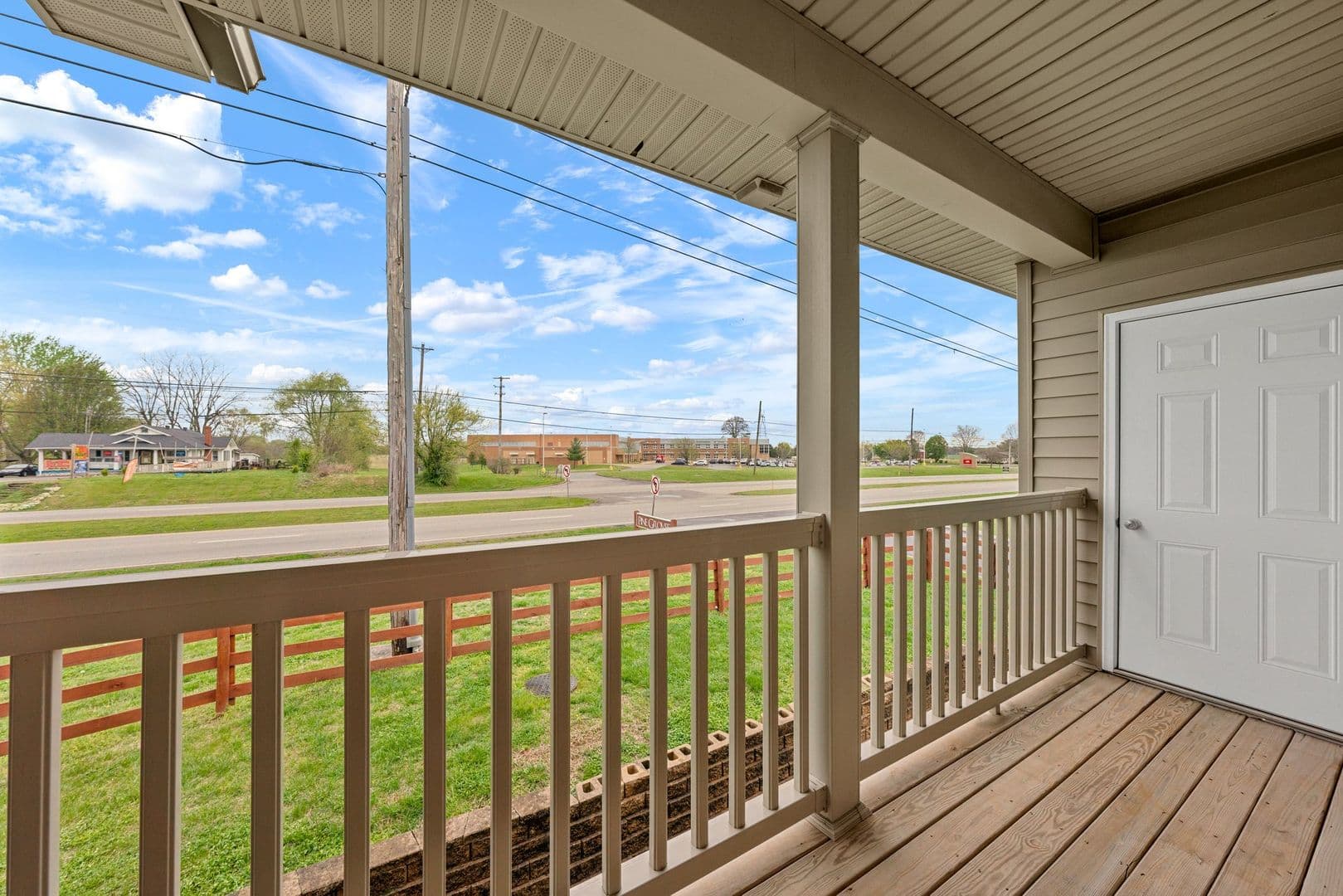 Bowling Green Apartment: 6068 Louisville Rd
