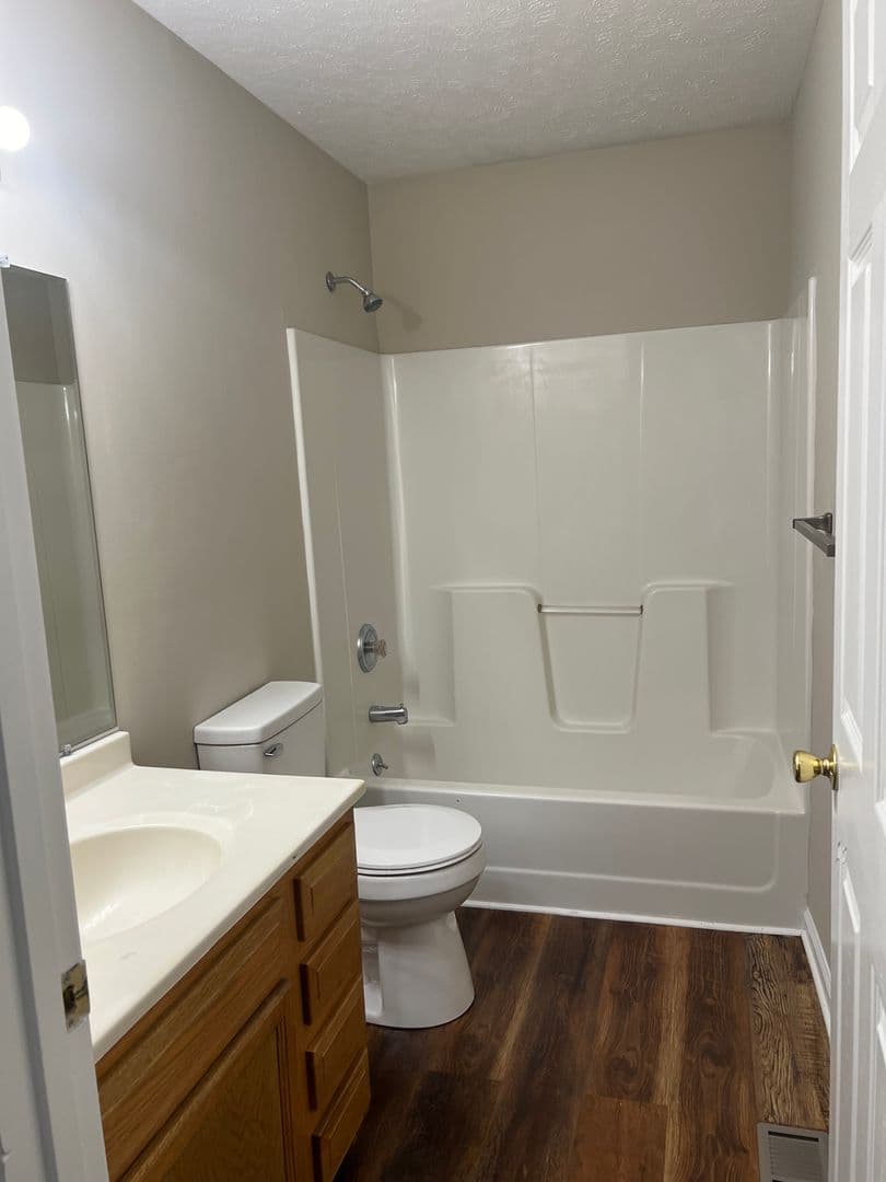 Elizabethtown Apartment: 636 Westport Road