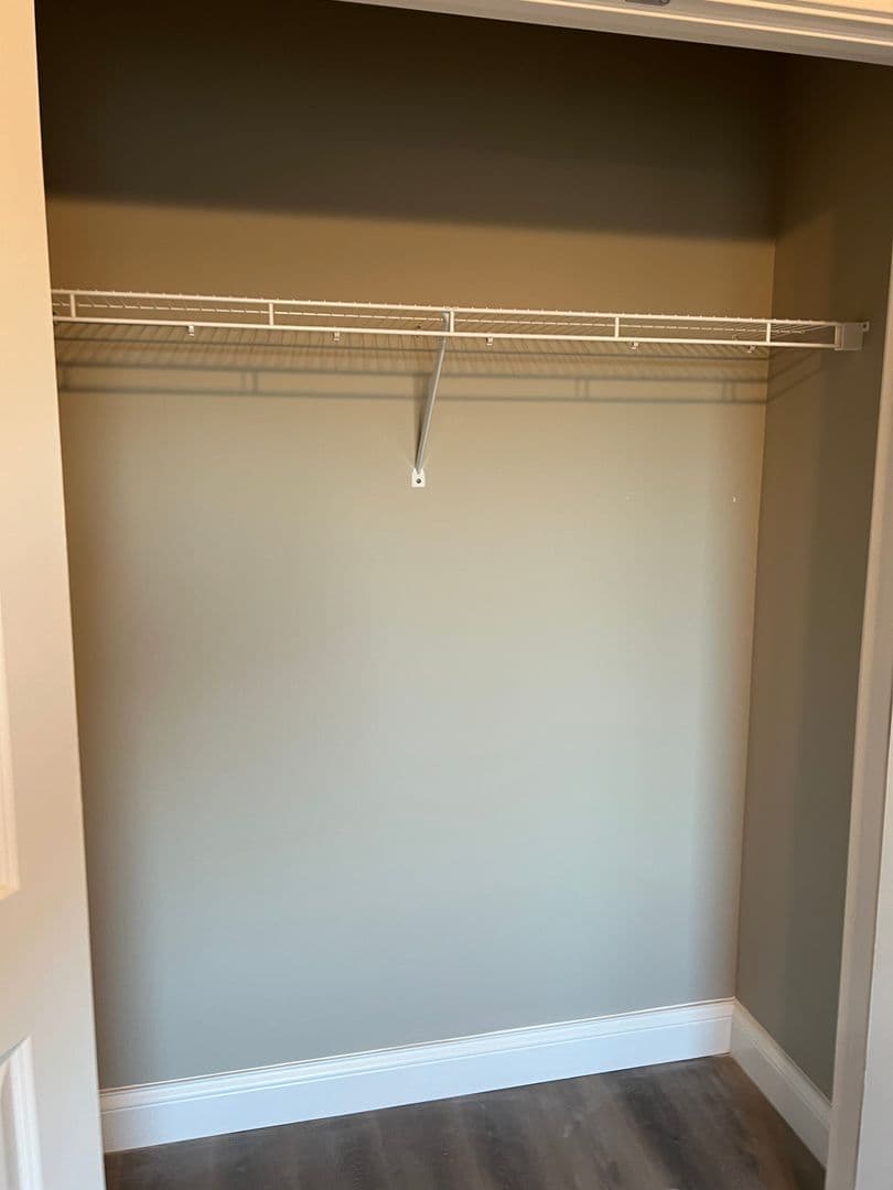 Bowling Green Apartment: 171 Hunt Village Lane