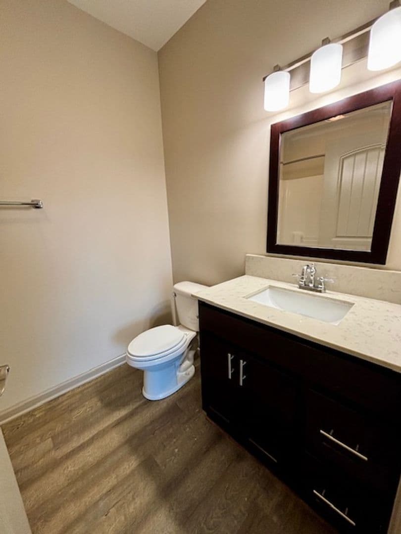 Bowling Green Apartment: 1607 & 1720 US 31W Bypass
