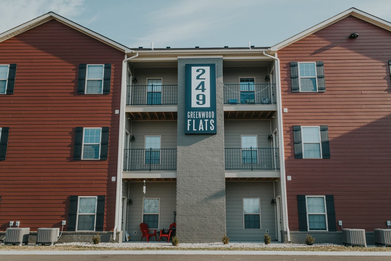 Bowling Green Apartment: 249 Greenwood Lane