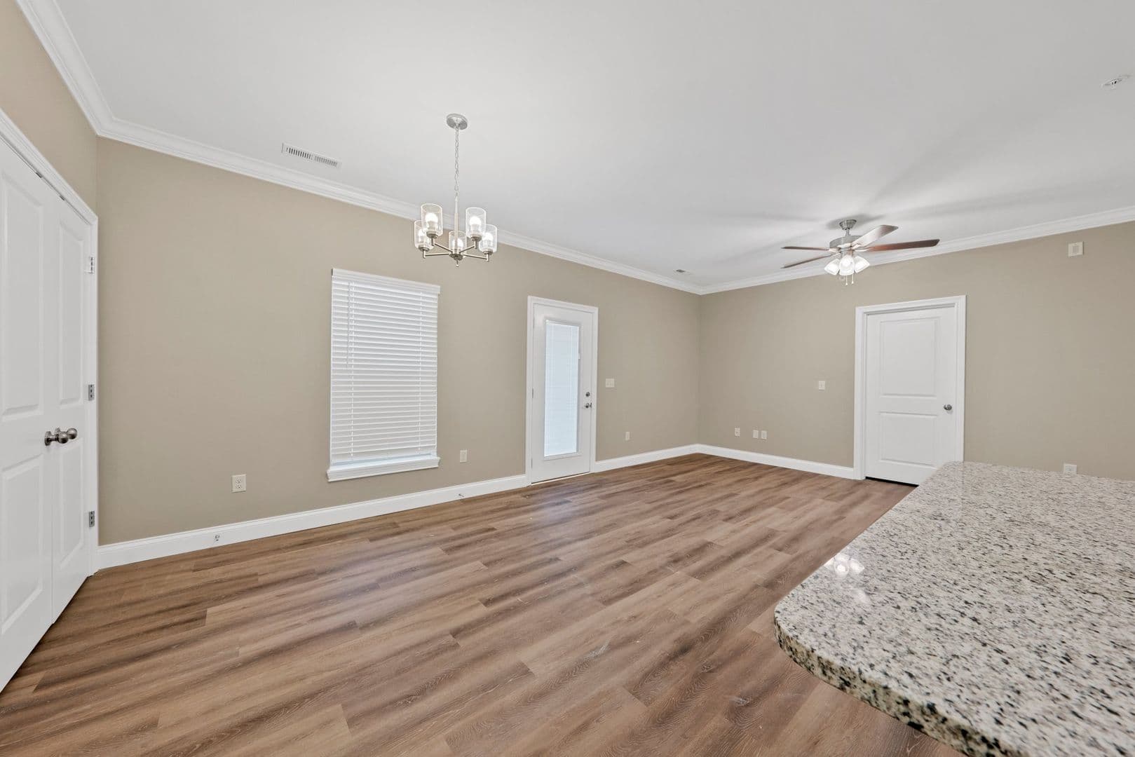 Bowling Green Apartment: 179 Walnut Creek Drive