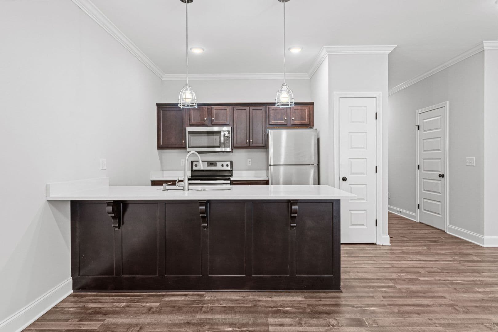 Bowling Green Apartment: 864 Fairview Avenue