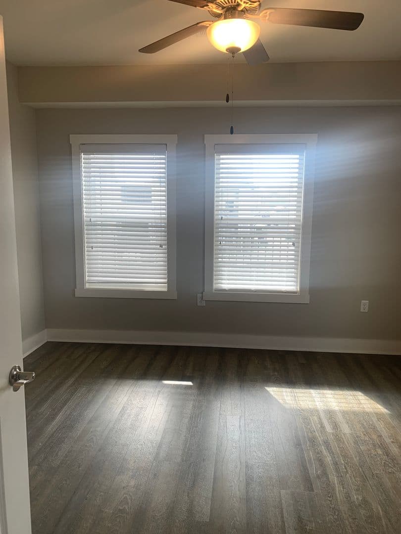White House Apartment: 2940 US-31W