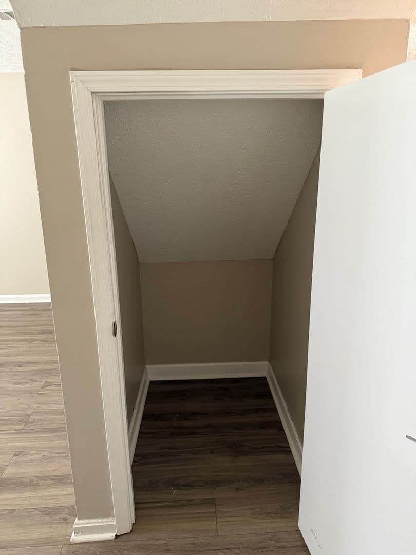 Elizabethtown Apartment: 100 Crimson Creek Drive