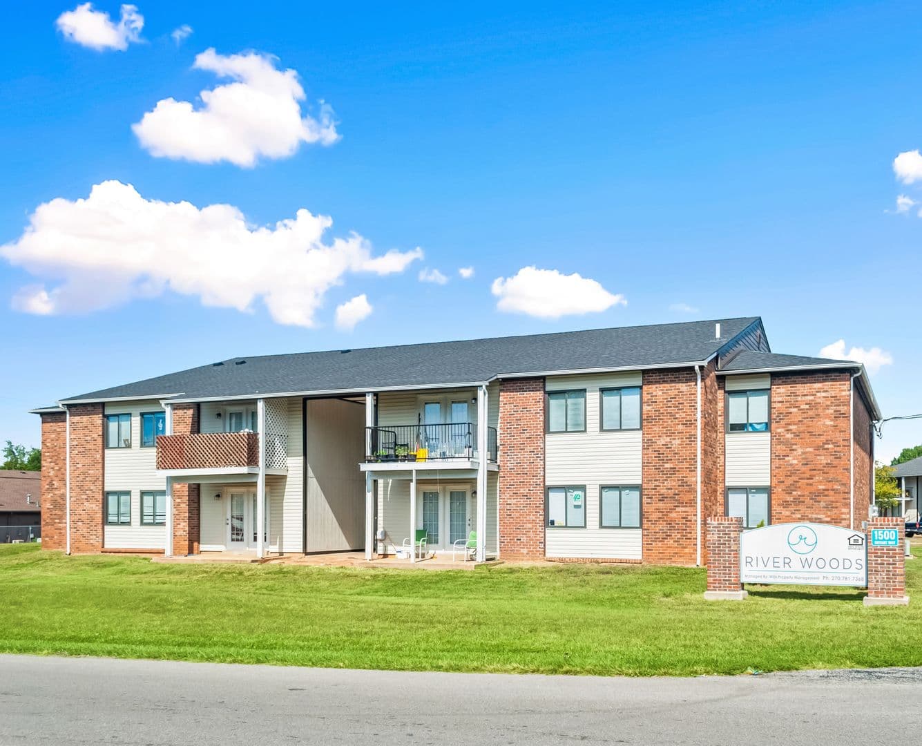 Bowling Green Apartment: 1500 Bryant Way