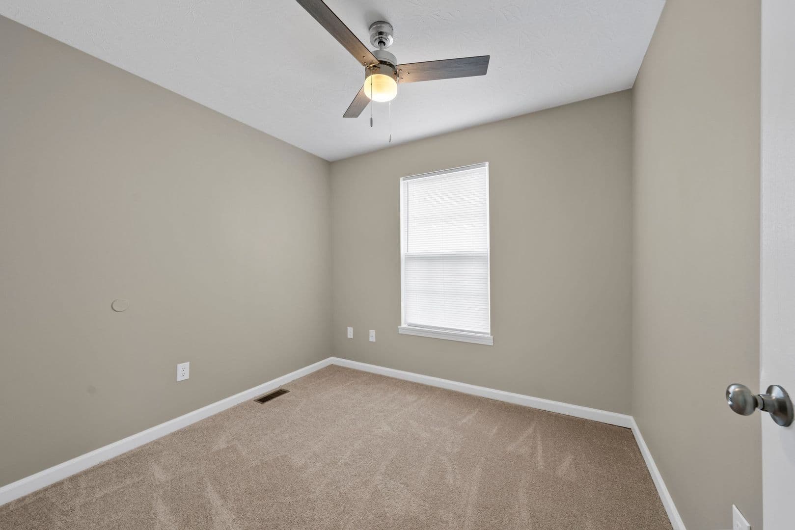 Elizabethtown Apartment: 636 Westport Road