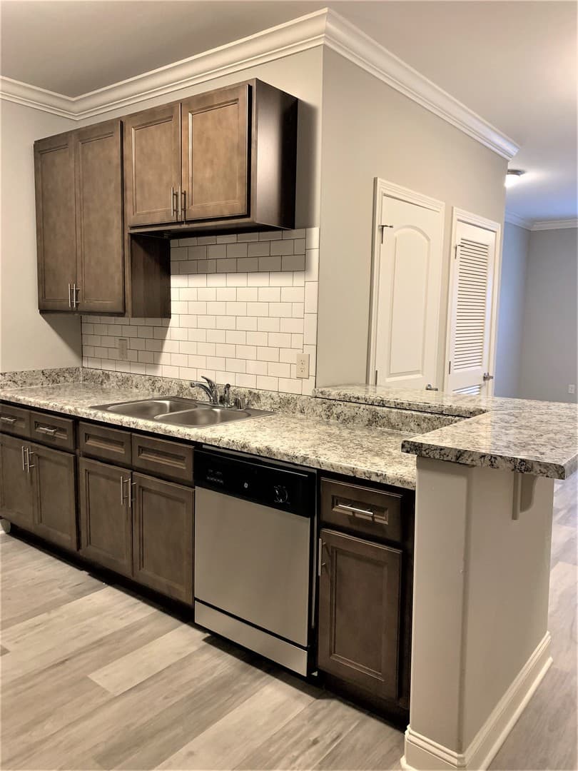 Bowling Green Apartment: 249 Greenwood Lane