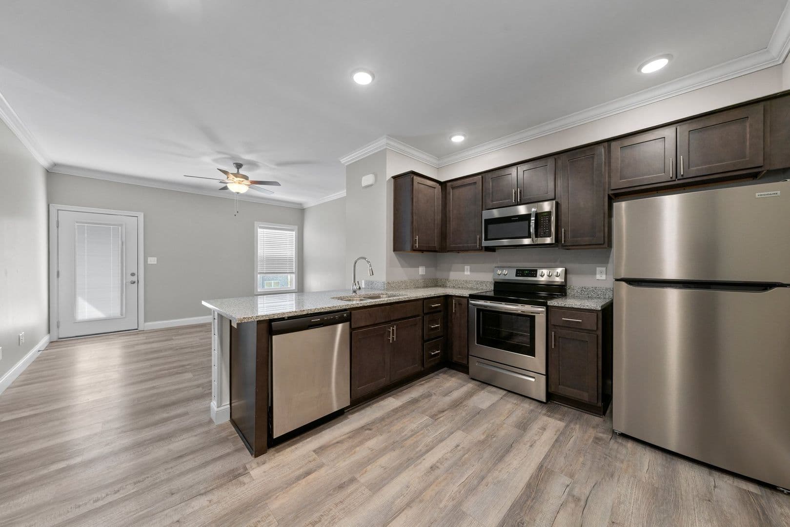 Bowling Green Apartment: 2363 Fox Ridge Court