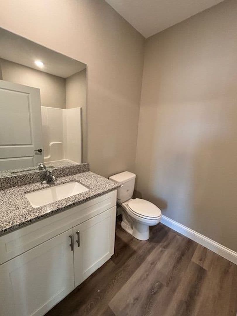 Bowling Green Apartment: 5330 Bakers Spring Street