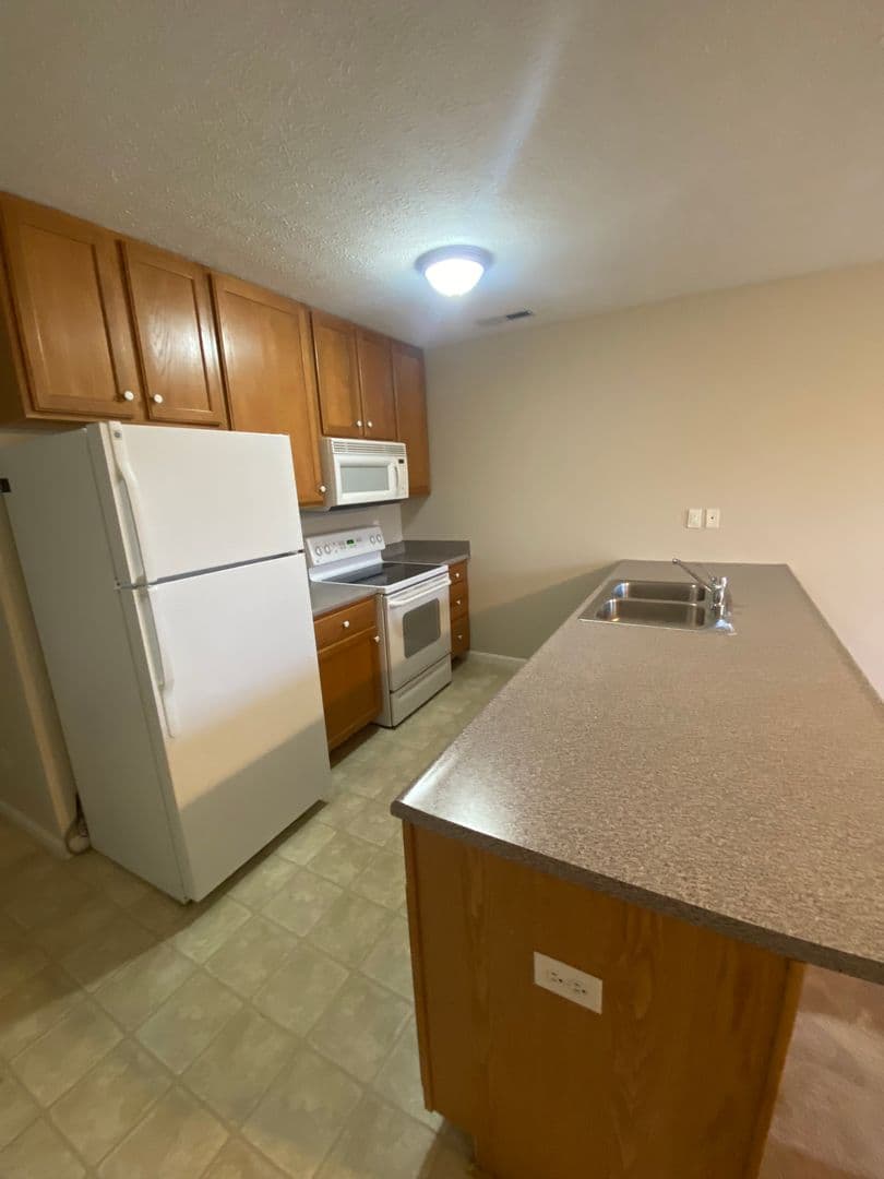 Elizabethtown Apartment: 134 Raleigh Drive