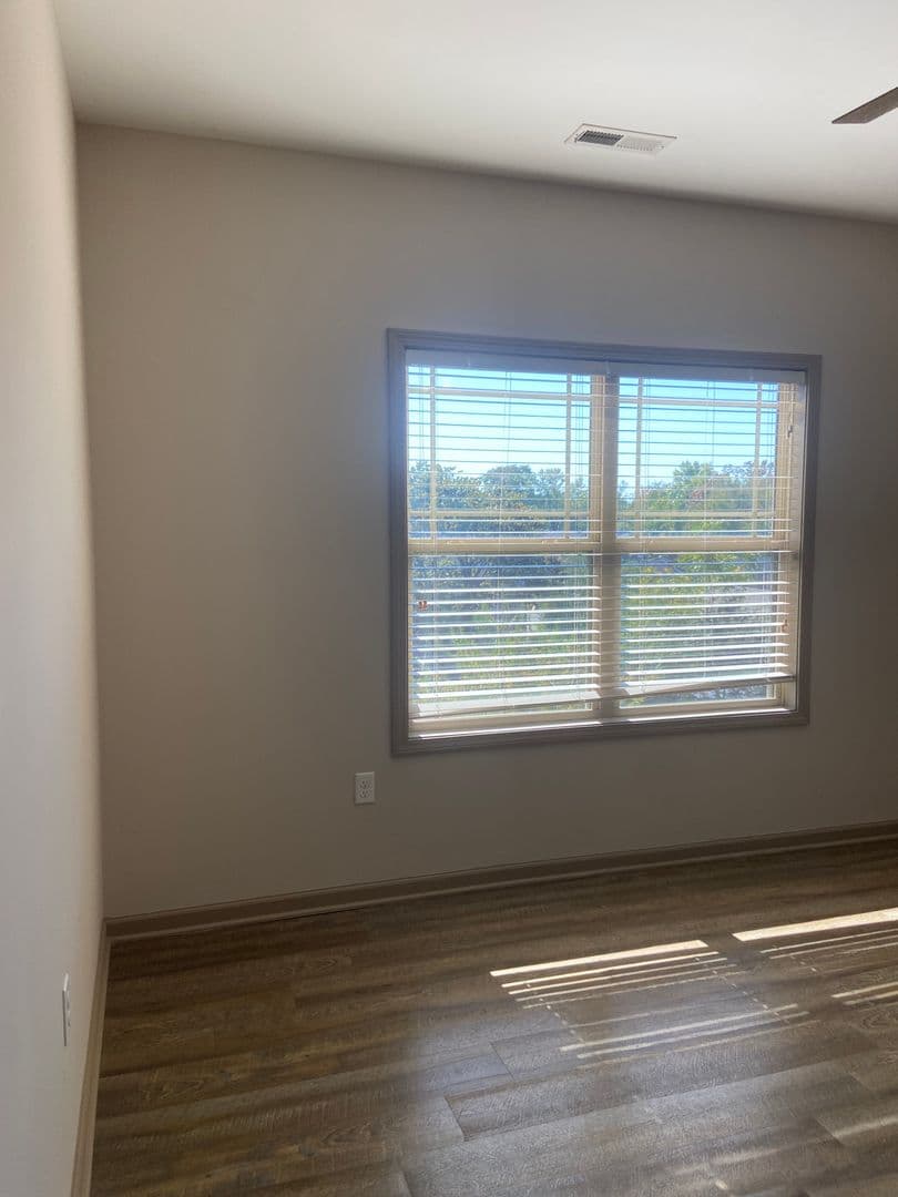Bowling Green Apartment: 1607 & 1720 US 31W Bypass
