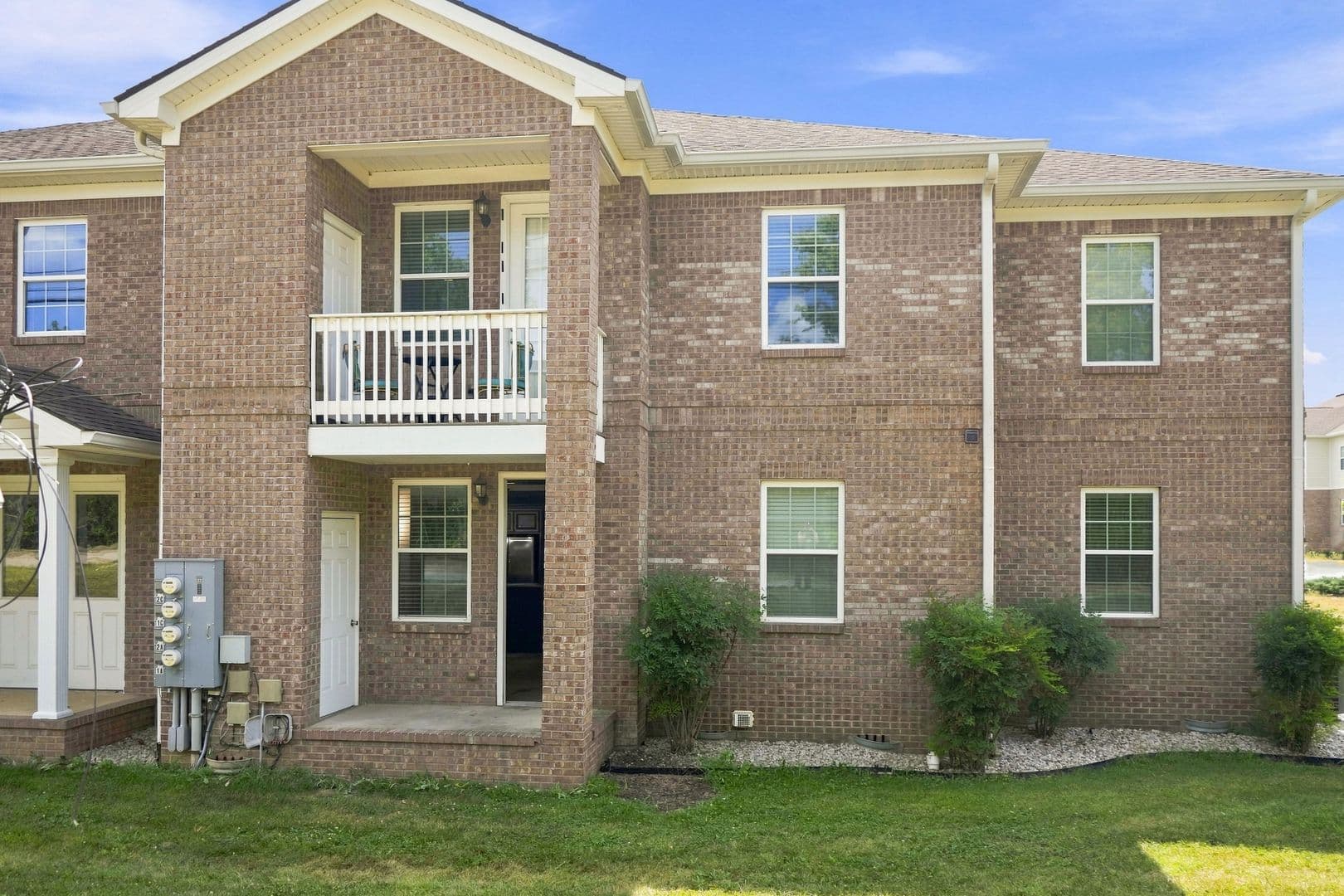 Elizabethtown Apartment: 214 Vaughn Lane