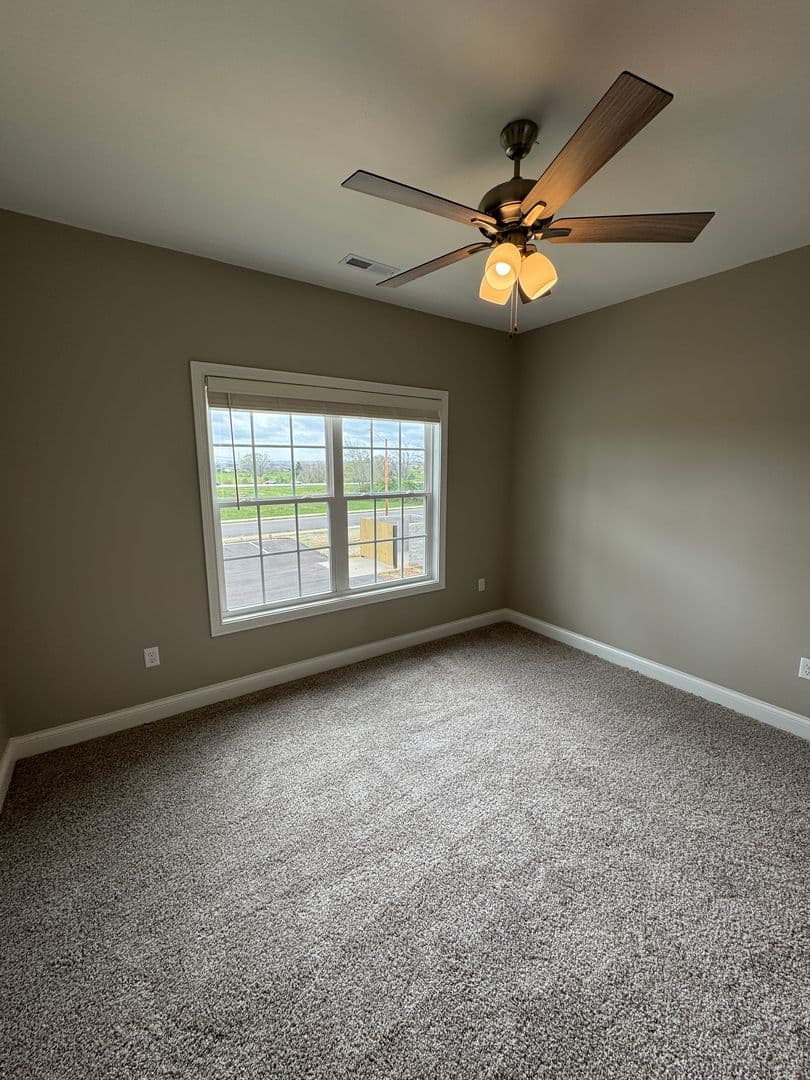 Bowling Green Apartment: 5204 Bakers Spring Street