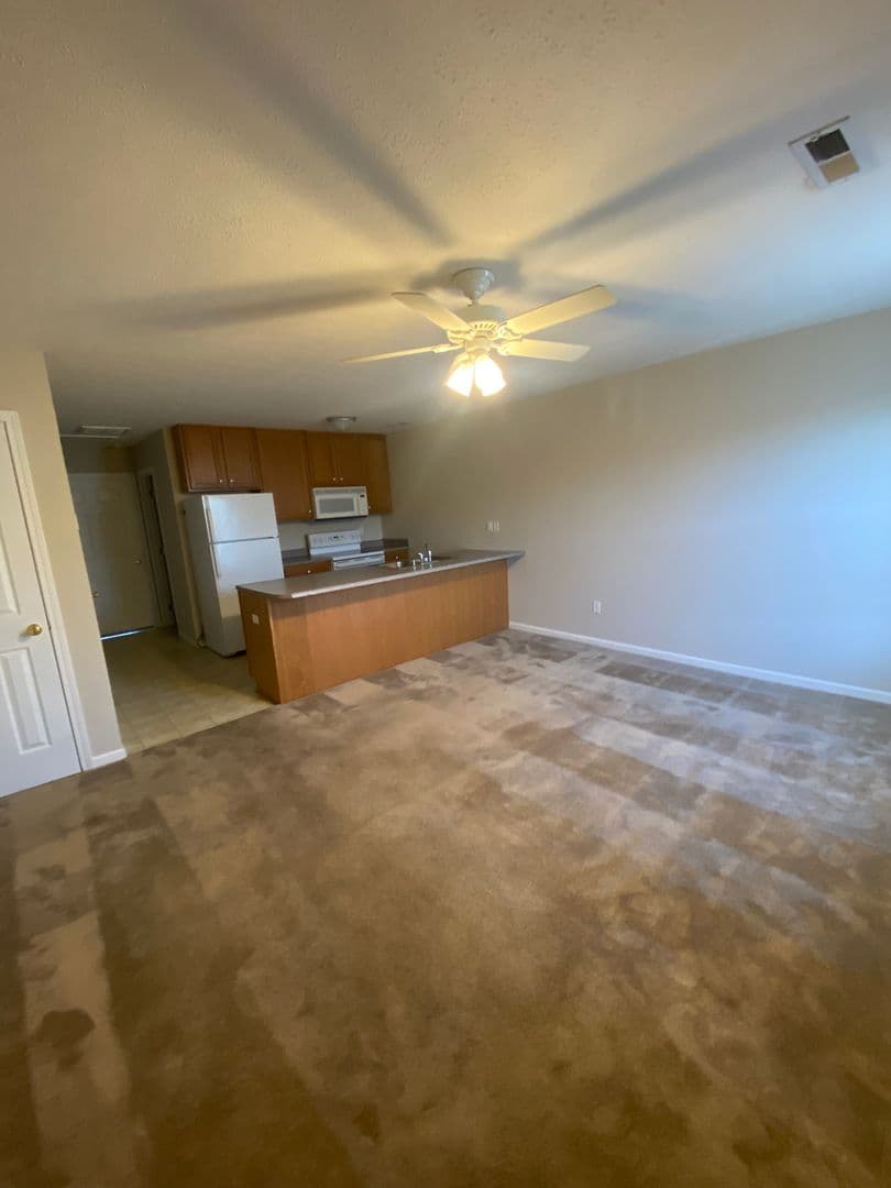 Elizabethtown Apartment: 134 Raleigh Drive
