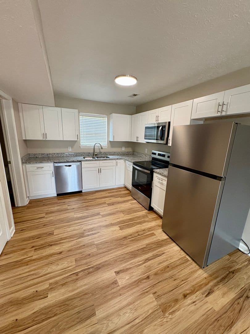 Elizabethtown Apartment: 636 Westport Road
