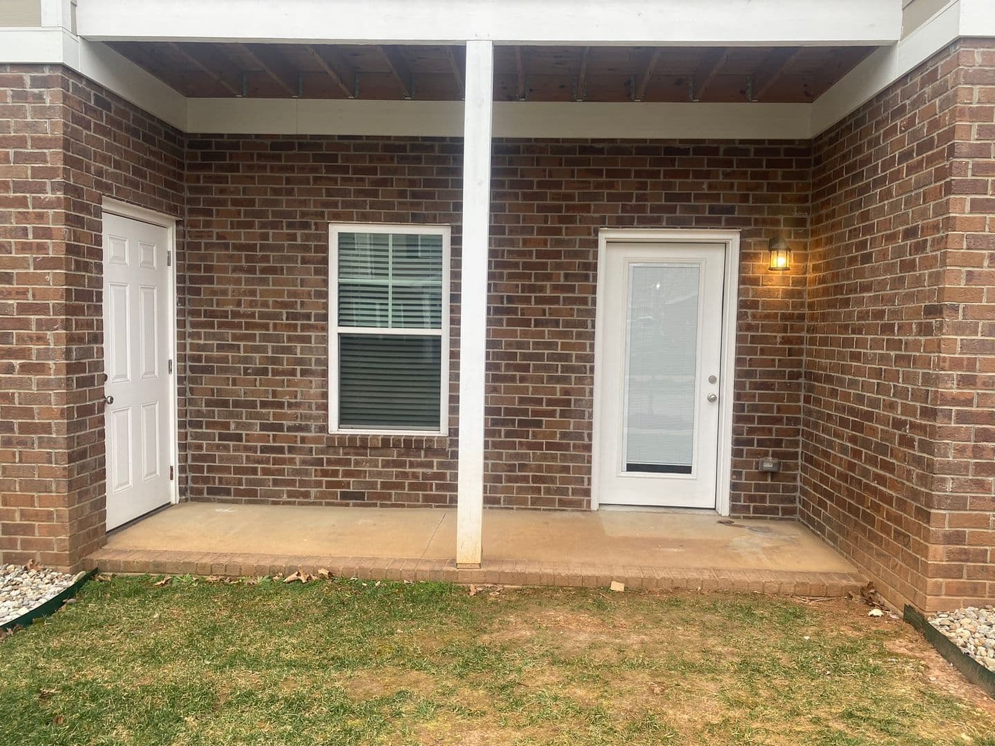 Bowling Green Apartment: 655 Declaration Way