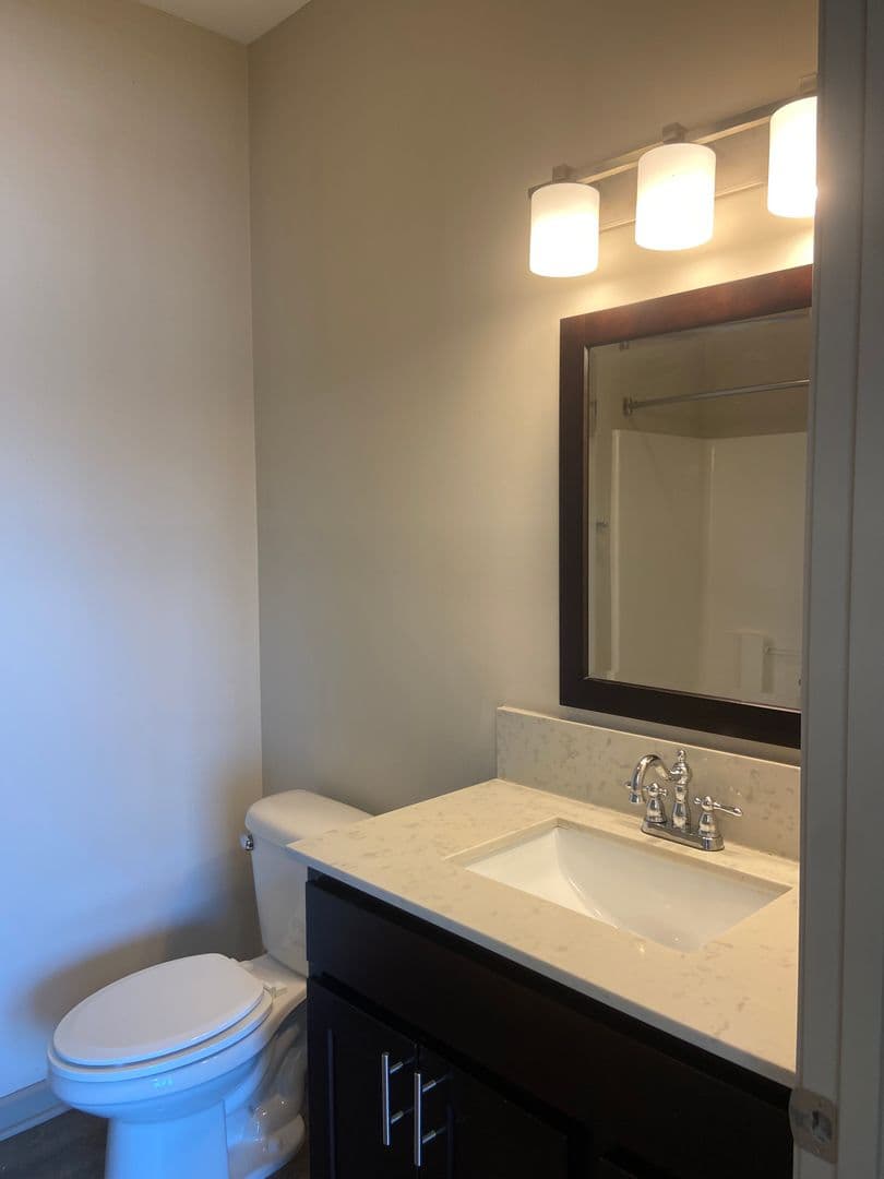 Bowling Green Apartment: 1607 & 1720 US 31W Bypass