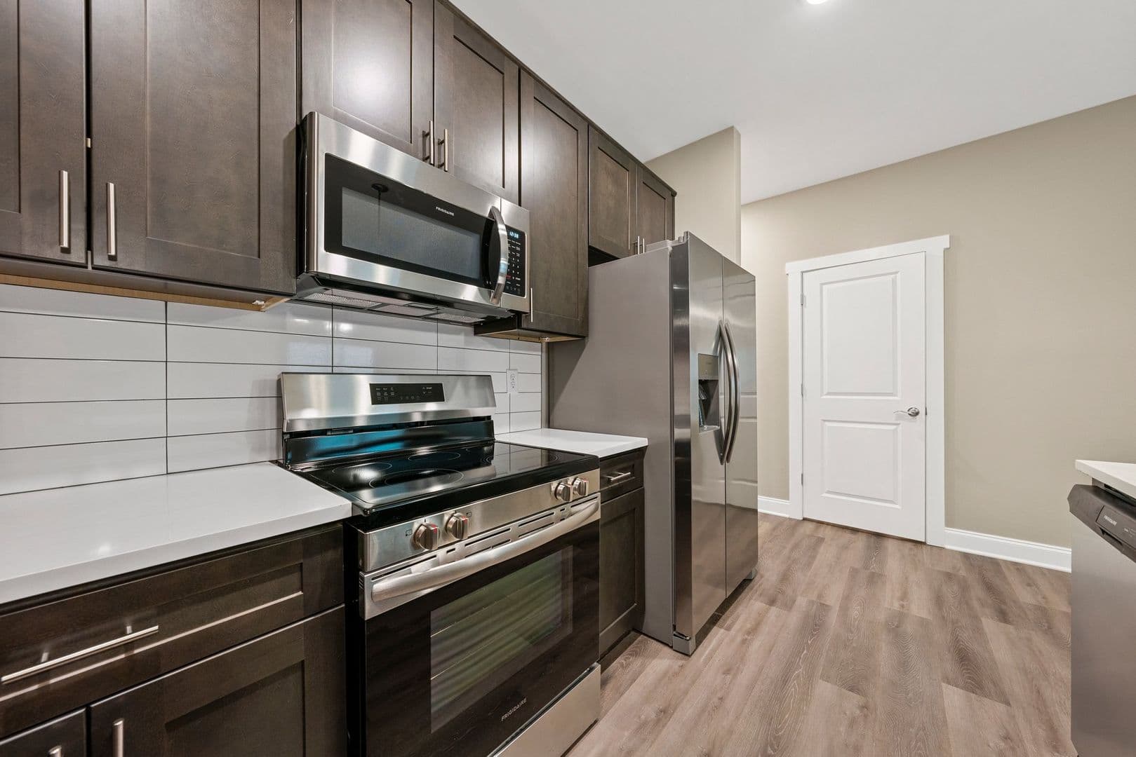 Bowling Green Apartment: 945 Riverbend Street
