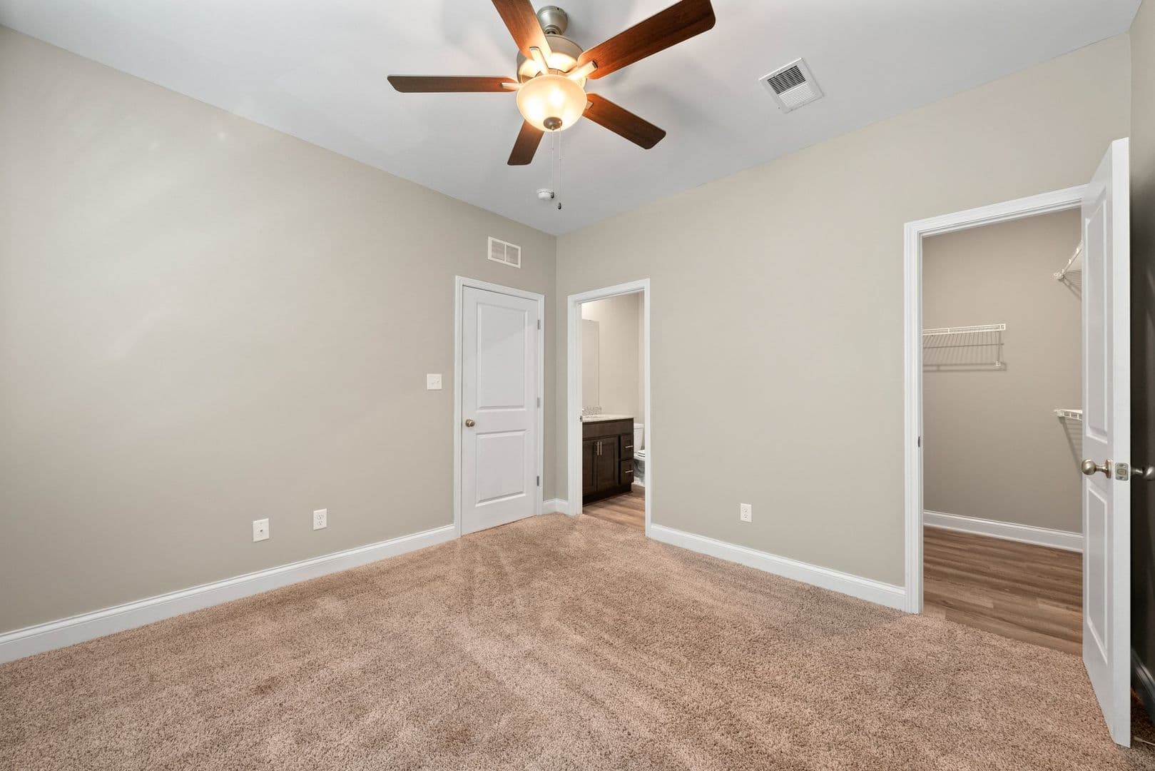 Bowling Green Apartment: 2363 Fox Ridge Court