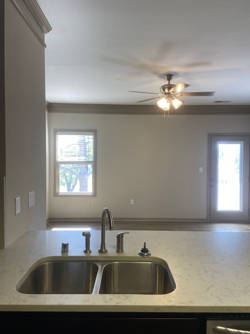 Bowling Green Apartment: 1607 & 1720 US 31W Bypass