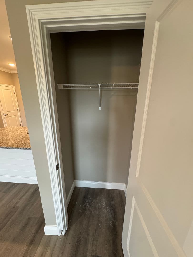 Bowling Green Apartment: 5204 Bakers Spring Street
