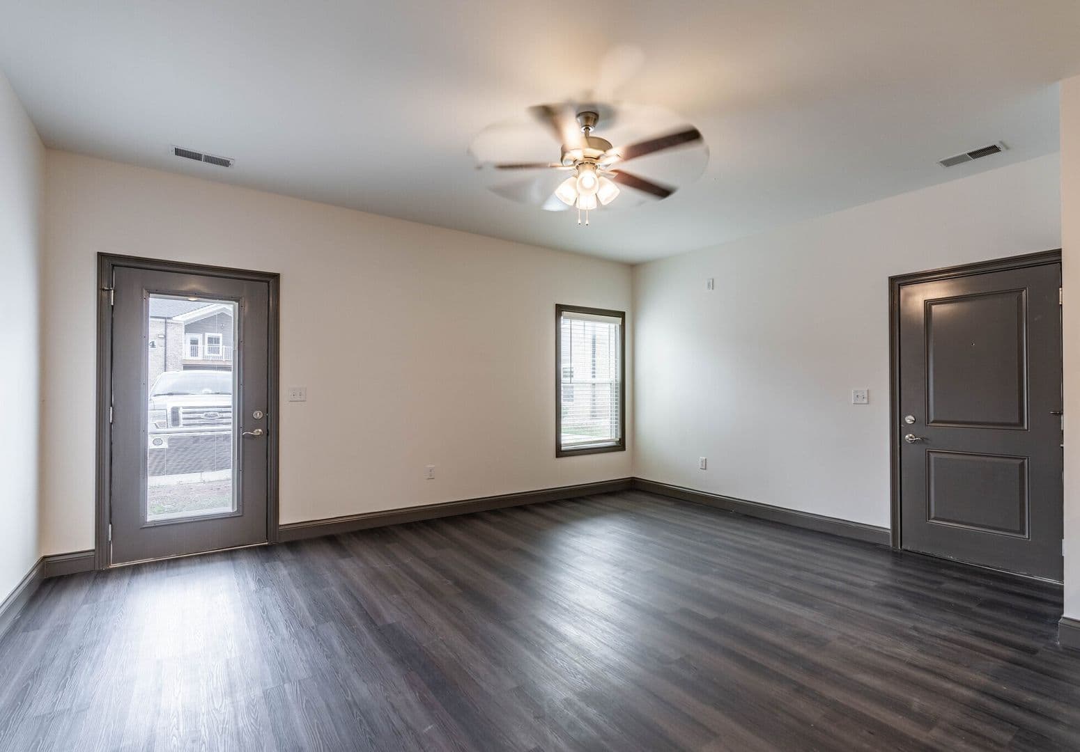Bowling Green Apartment: 268 Cherry Farms Lane
