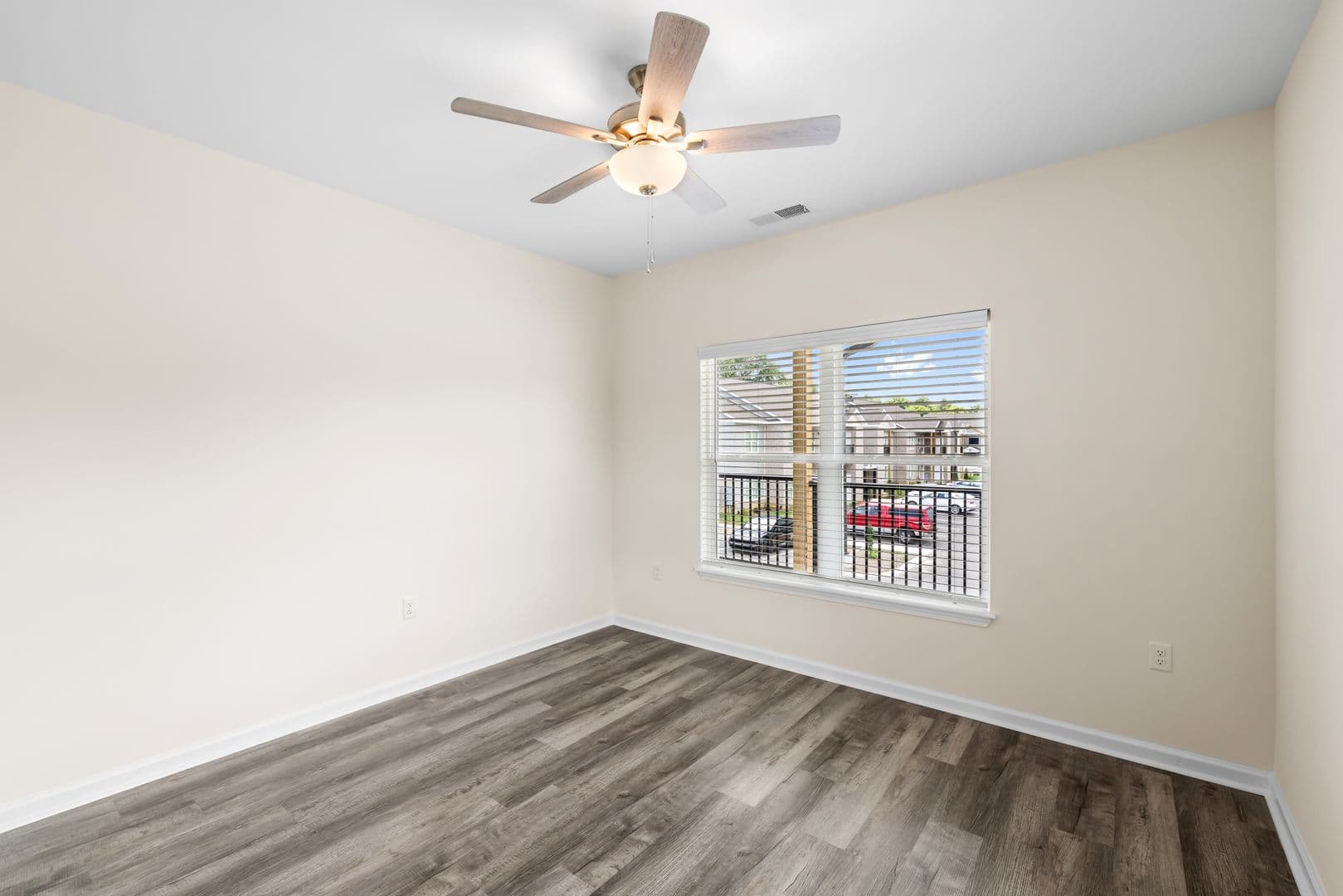 Owensboro Apartment: 2116 Daniels Lane
