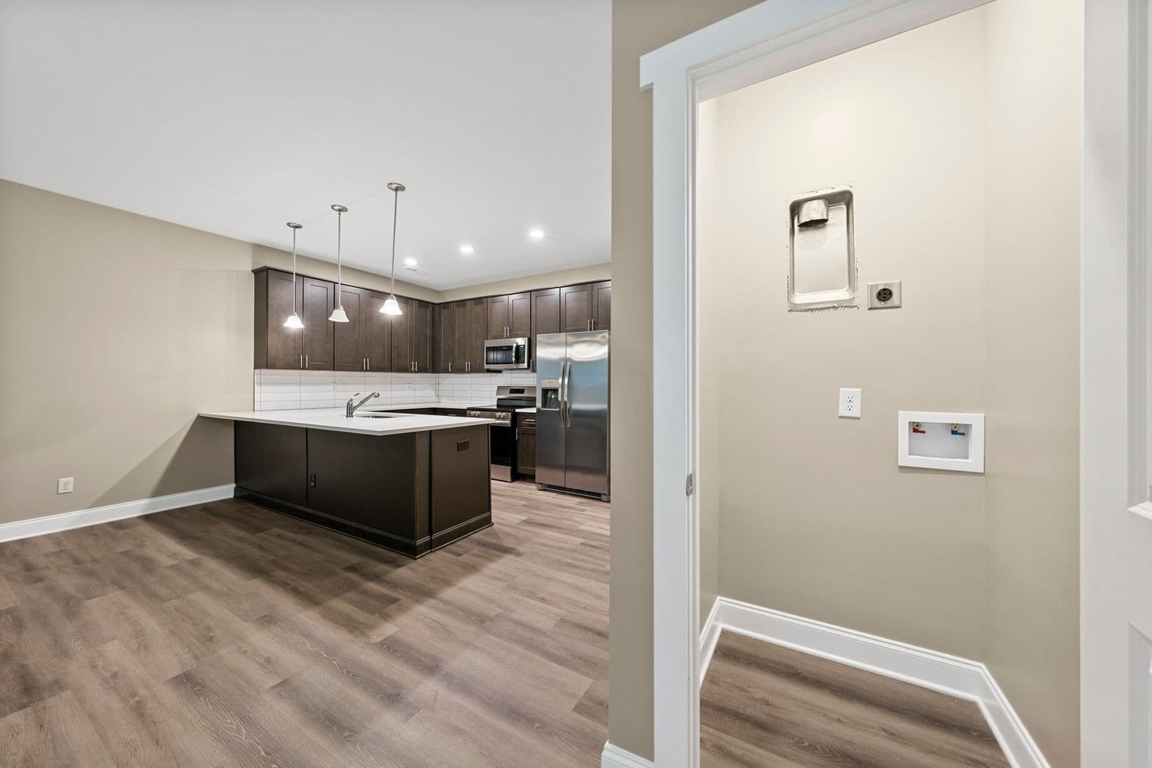 Bowling Green Apartment: 945 Riverbend Street