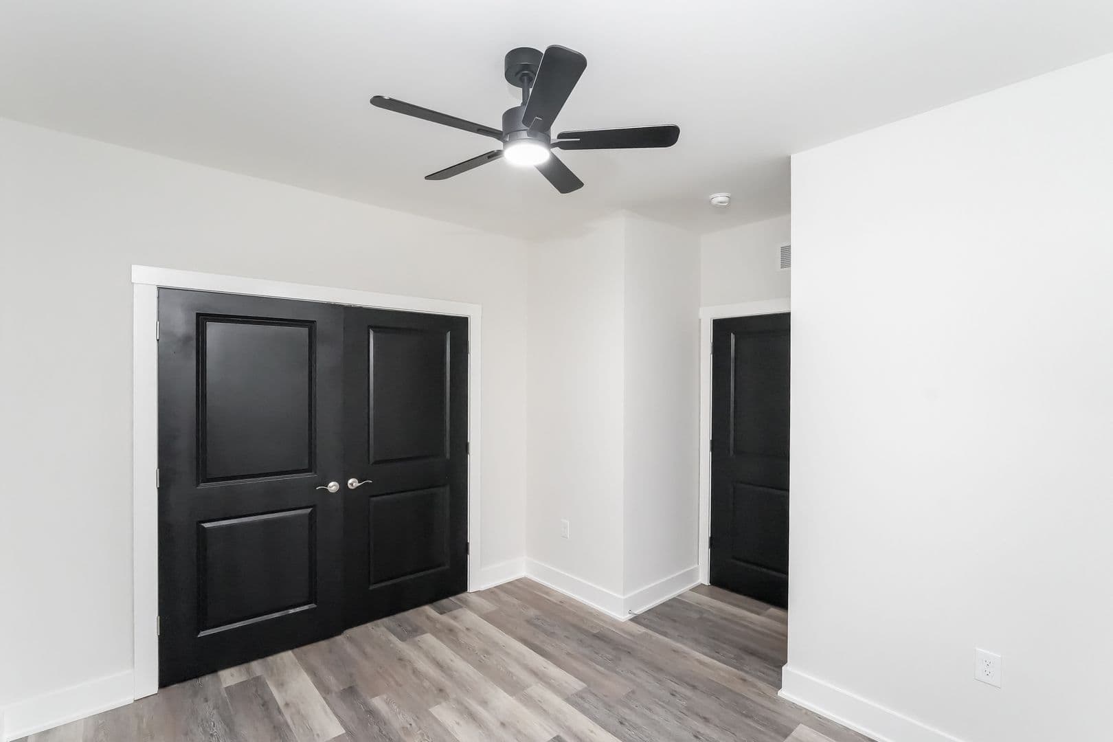 Franklin Apartment: 801 Blackjack Road